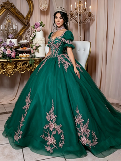 Green Tulle Short Sleeve Appliques Quinceanera Dress