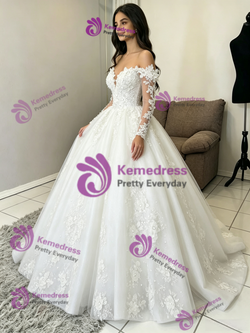 White Tulle Long Sleeve Appliques Quinceanera Dress