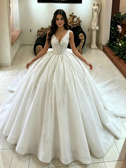 White Tulle Off the Shoulder Long Sleeve Quinceanera Dress