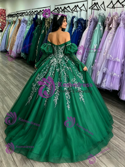 Green Long Sleeve Off the Shoulder Quinceanera Dress