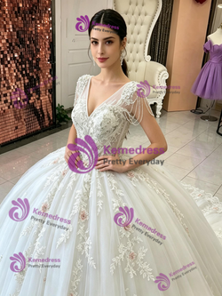 White Tulle Appliques Beading Quinceanera Dress