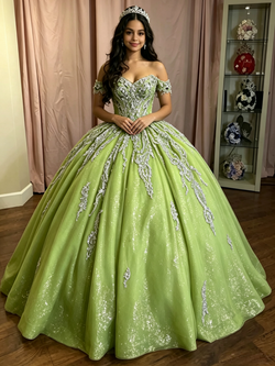 Green Tulle Off the Shoulder Quinceanera Dress