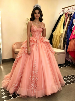 Tulle Straps Lace Appliques Quinceanera Dress