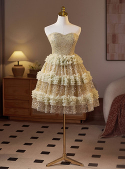 Green Strapless Tulle Sequins Homecoming Dress