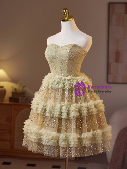 Green Strapless Tulle Sequins Homecoming Dress