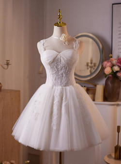White Tulle Appliques Straps Homecoming Dress
