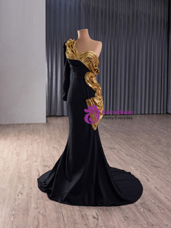 Black Mermaid One Shoulder Long Sleeve Pleats Prom Dress