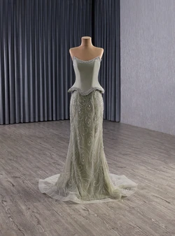 Sexy Green Mermaid Strapless Sequins Beading Prom Dress
