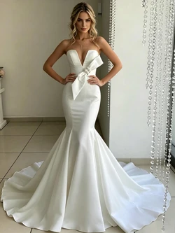 White Mermaid Satin Strapless Wedding Dress