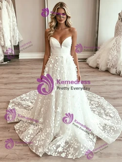 White Tulle Strapless Appliques Wedding Dress
