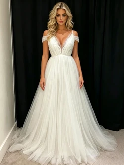 White Tulle Spaghetti Straps Pleats Wedding Dress
