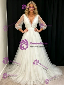 White Tulle V-neck Long Sleeve Wedding Dress