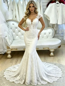 White Mermaid Lace V-neck Wedding Dress
