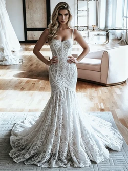 White Lace Strapless Wedding Dress