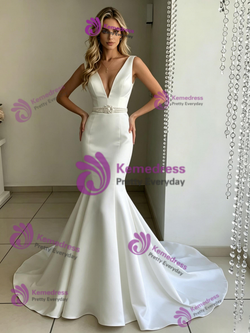 White Mermaid V-neck Beading Wedding Dress
