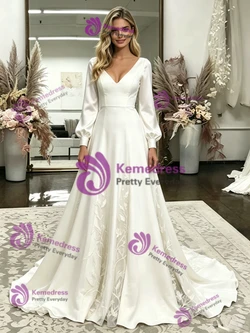 White V-neck Long Sleeve Appliques Wedding Dress