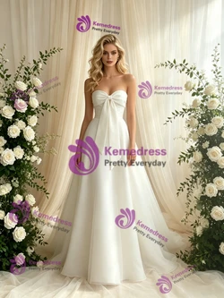 White Tulle Strapless Wedding Dress