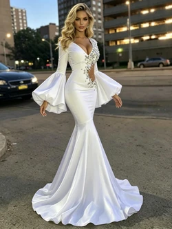 White Mermaid V-neck Long Sleeve Prom Dress