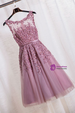 Elegant Scoop Tea Length School Homecoming Dresses Applique