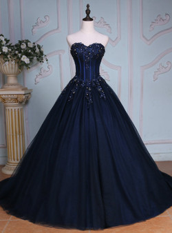 Navy Blue Sweetheart Beaded Applique Tulle Quinceañera Dress with Chapel Train