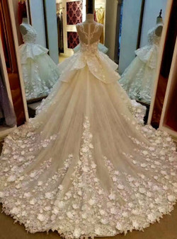 Cheap Wedding dresses Lace Appliqued And Flowers Wedding Dress