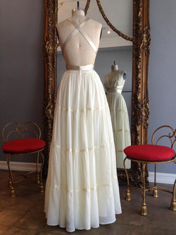 Floor Length Vintage Wedding Dress V-neck Backless With Belt