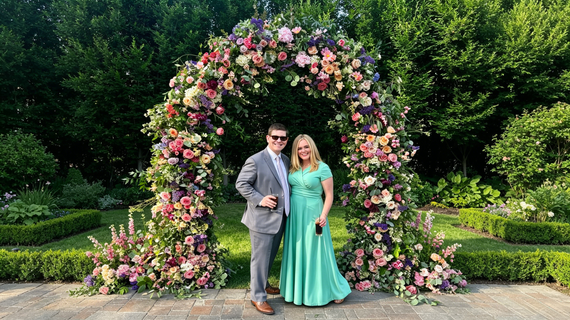 Mint Magic – Why This Soft Green Dress Is Perfect for Garden Weddings