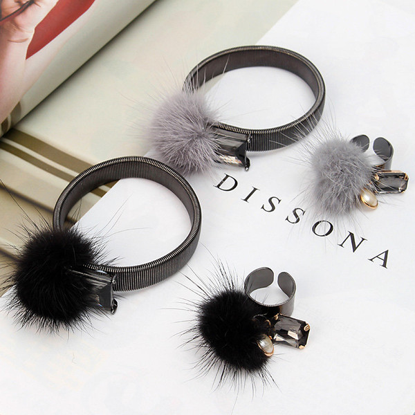 Statement Mink Fur Ball Crystal Open-end Ring Bracelet