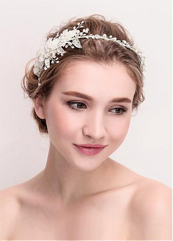 Graceful Alloy Wedding Hair Jewelry With Flowers
