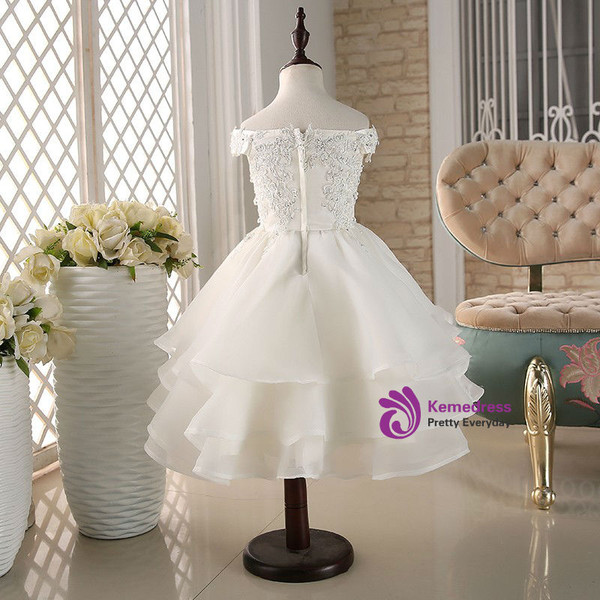 Popular Ball Gown Lace Applique Beading Cap Sleeves Flower Girl Dresses For Wedding Party