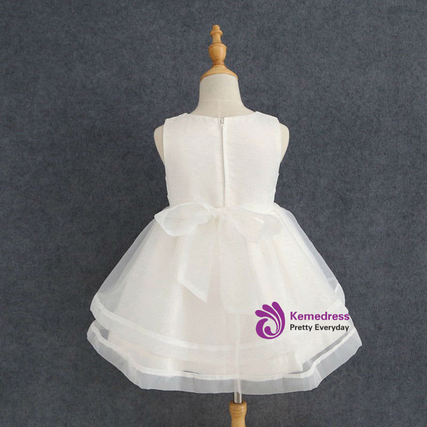 Tulle A Line Sleeves Knee Length Flower Girl Dresses  Simple Ivory Lace