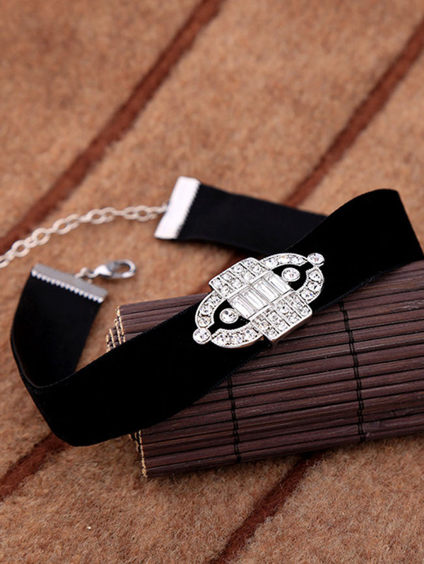 Cheap Trendy Rhinestone Choker Velvet Necklace