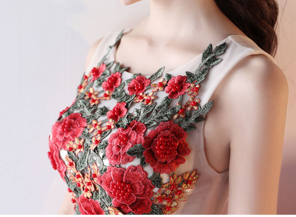 Ball Gown Short Prom Dresses 2017 Luxury Flower Appliques Beading