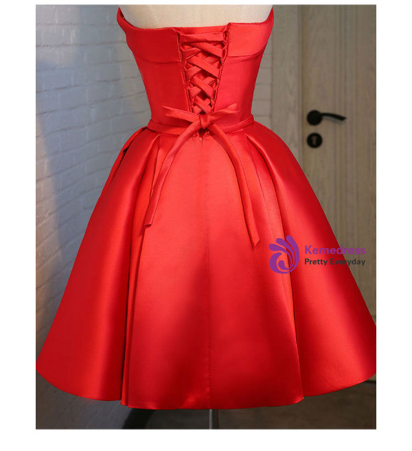 Graduation Dresses 2017 Red Satin Short Evening Dress With Ruched Skirt