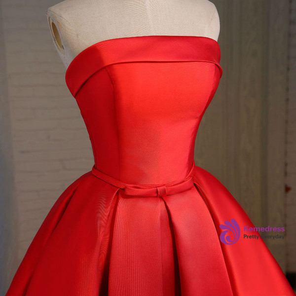 Graduation Dresses 2017 Red Satin Short Evening Dress With Ruched Skirt