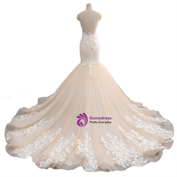 Open Back Embroidery Lace Appliques Wedding Bridal Gowns Cap Sleeves Wedding Dresses Beach