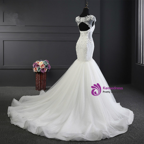 2017 Elegant Scoop Neck Wedding Dresses Mermaid Lace-up Lace Appliques Wedding Dress