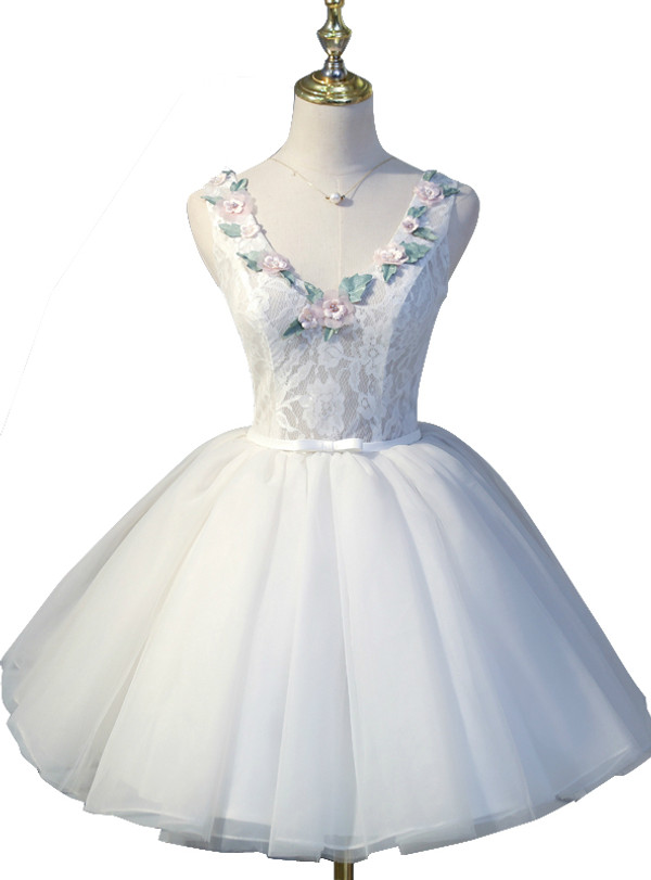 Ball Gown White Tulle Open Back homecoming Dresses