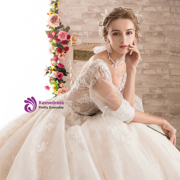 V-neck Ball Gown Backless Short Sleeve Luxury Haute Couture Wedding Dresses