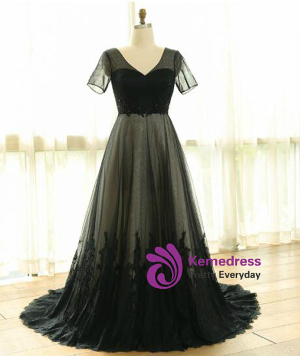 Plus Size Black V-neck Short Sleeve Prom Dress