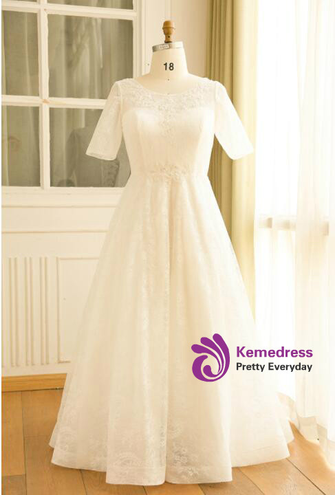 Plus Size Short Sleeve White Lace Wedding Dress