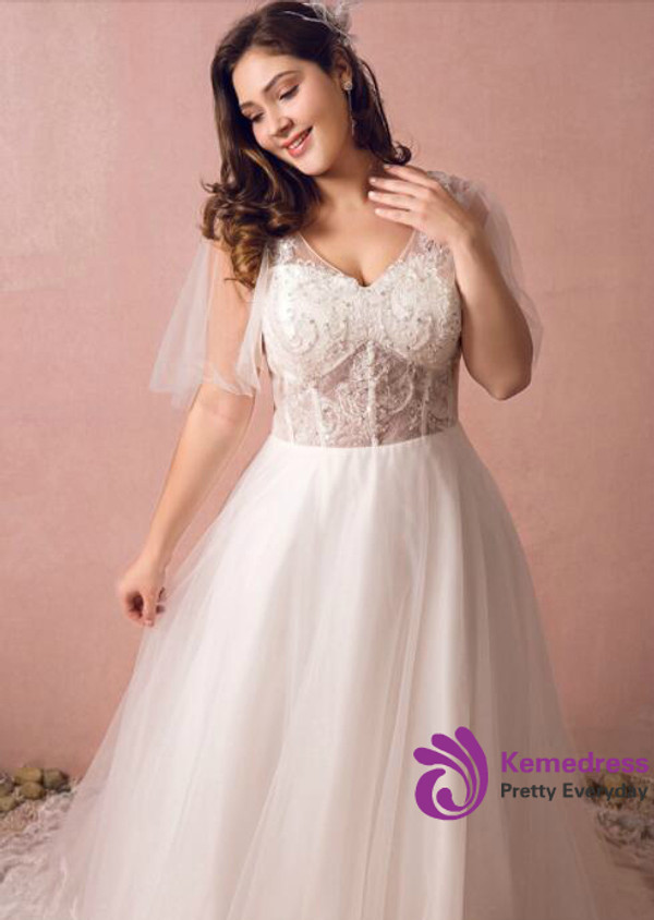 Plus Size White Tulle V-neck Backless Wedding Dress