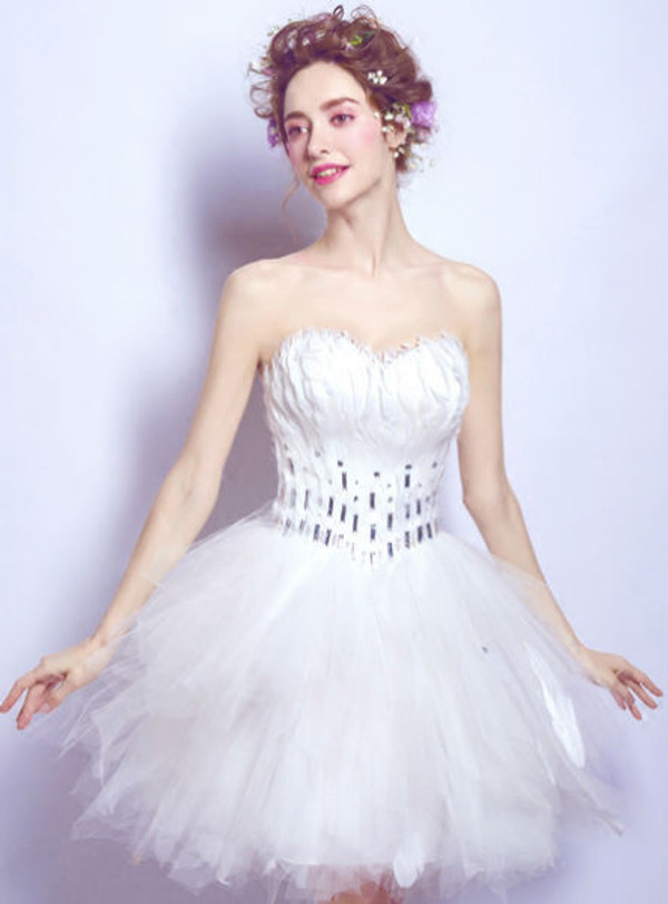 In Stock:Ship in 48 hours Knee Length Feather Sweetheart Wedding Dress