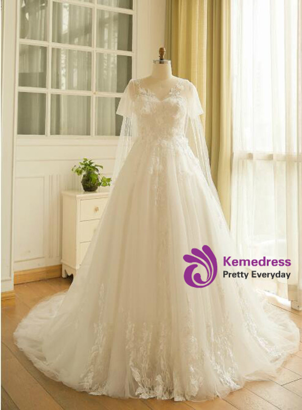 Plus Size White Tulle Appliques Short Sleeve Wedding Dress