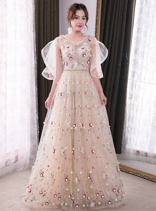 In Stock:Ship in 48 hours Yellow Tulle V-neck Appliques Prom Dress