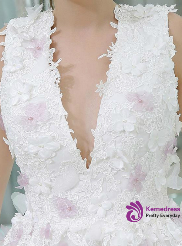 White V-neck Lace Backless Appliques Homecoming Dress