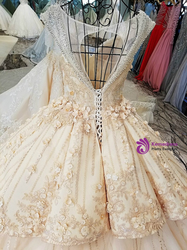 Luxury Ball Gown Champagne Backless Appliques Beading Haute Couture Wedding Dresses