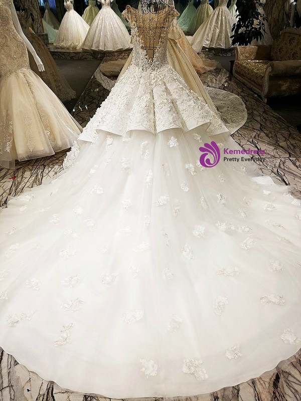 Luxury Ball Gown White Tulle Appliques Beading Haute Couture Wedding Dresses
