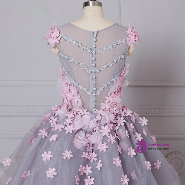 O-Neck Sleeveless Ball Gown Handmade Flowers Wedding Dresses
