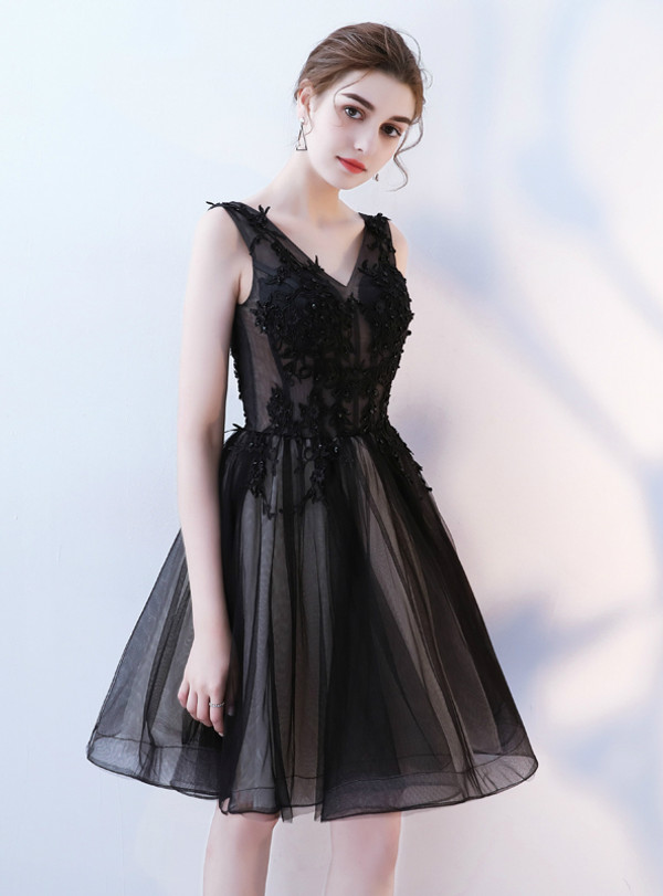 In Stock:Ship in 48 hours Black V-neck Tulle Homecoming Dress